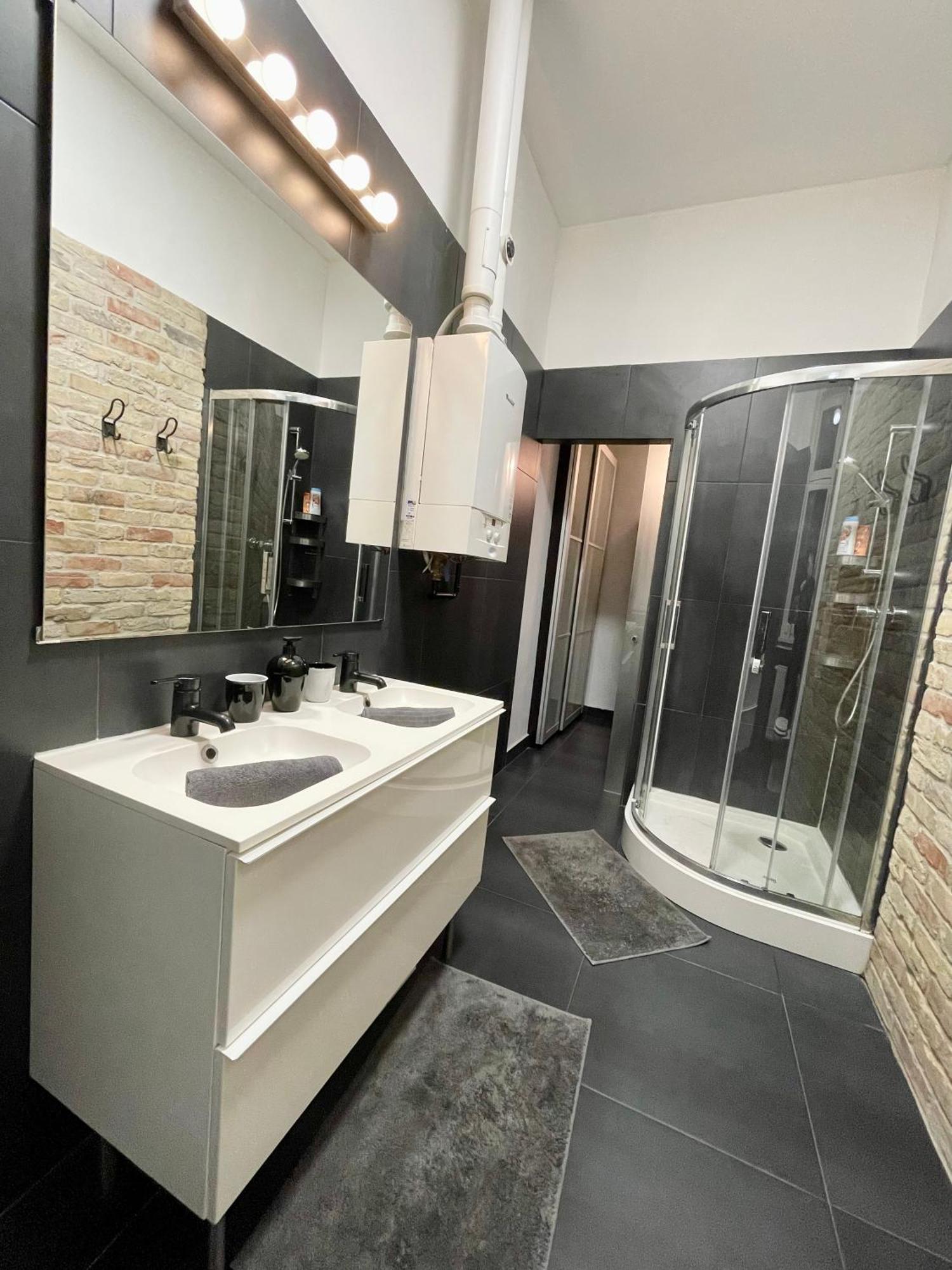 Alice Apartment - Andrassy Street Budapest Ngoại thất bức ảnh